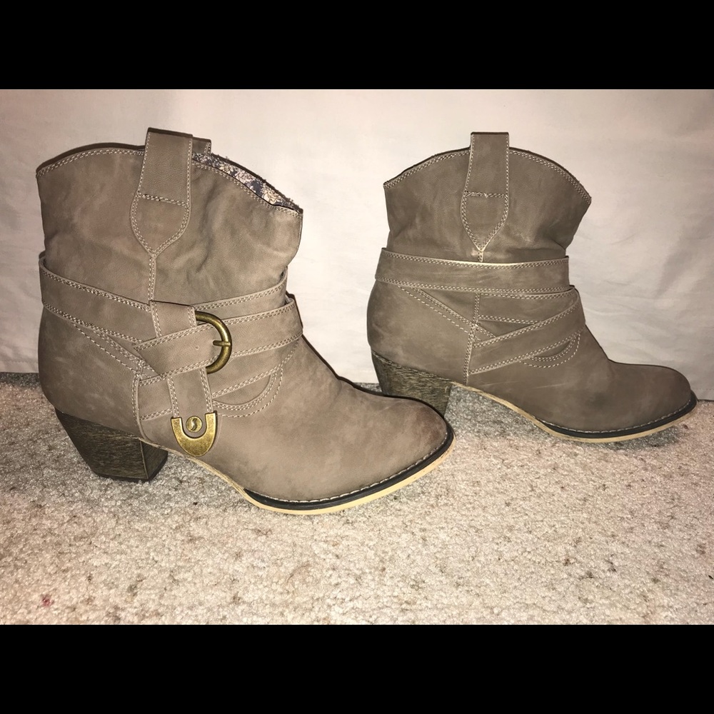 Wild Duces Eddie Moran Lizel Ankle Boots Size 8.5